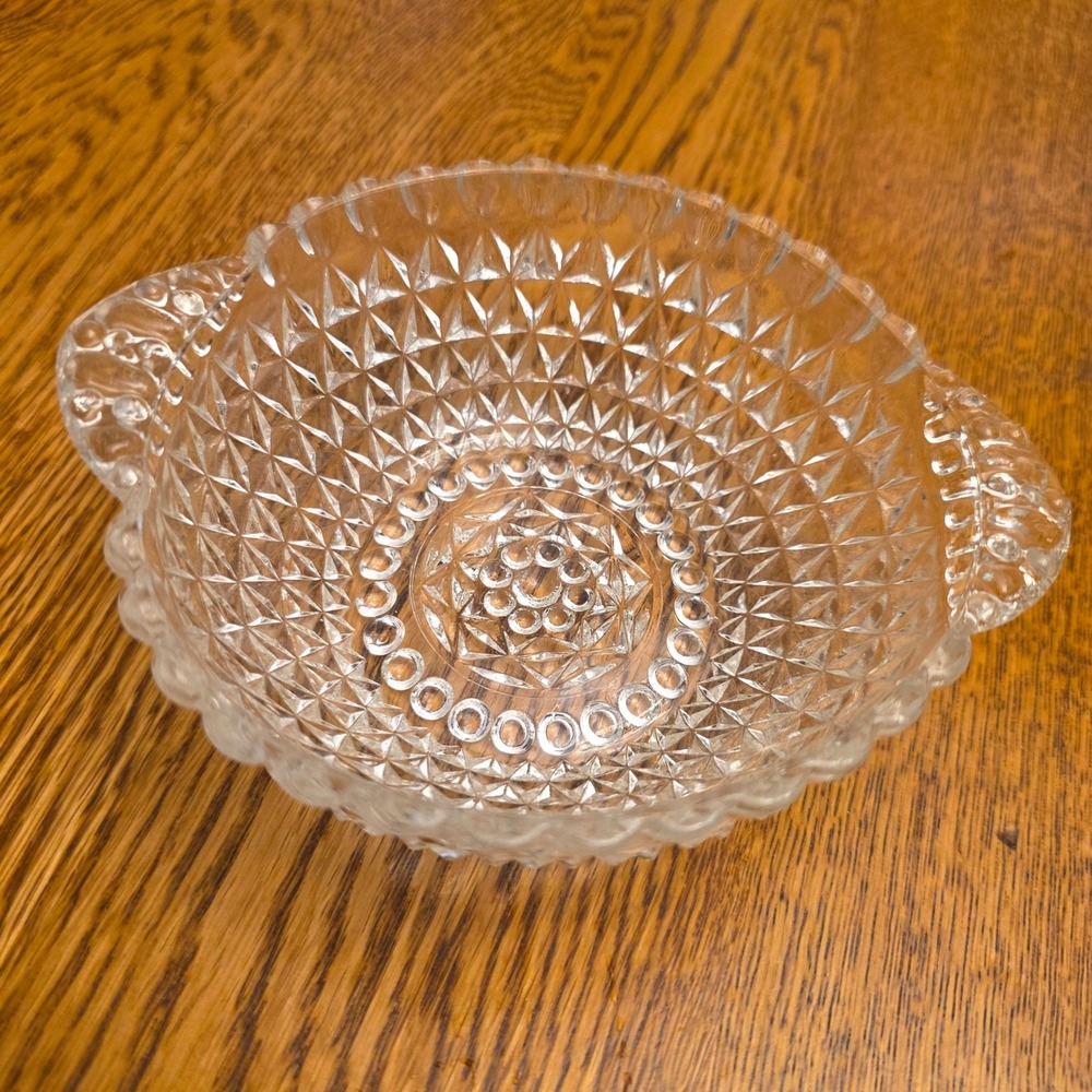 Vintage Pressed Glass Bowl Diamond Point Hobnail Starburst Handled Dish‎ MCM